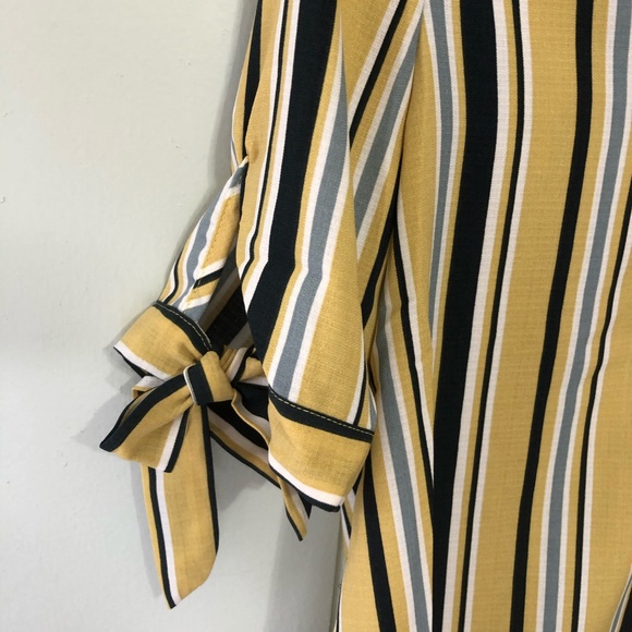 lara vertical striped shirt - Picture 6 of 6